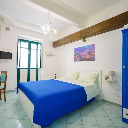 萨莱诺Ti Porto Al Centro Unforgettable Moments公寓 外观 照片