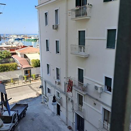 萨莱诺Ti Porto Al Centro Unforgettable Moments公寓 外观 照片